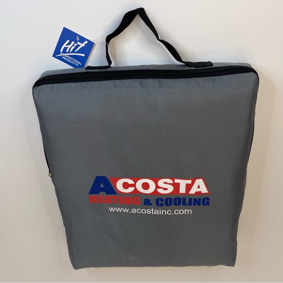 Reversible Fleece / Nylon Folding Picnic Travel Blanket With Carry Case Handle - Picture 5 of 6